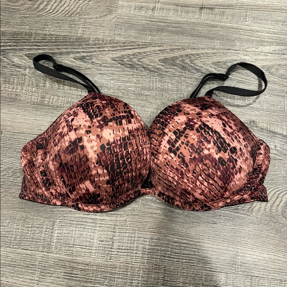 Victoria’s Secret Pink push up bra